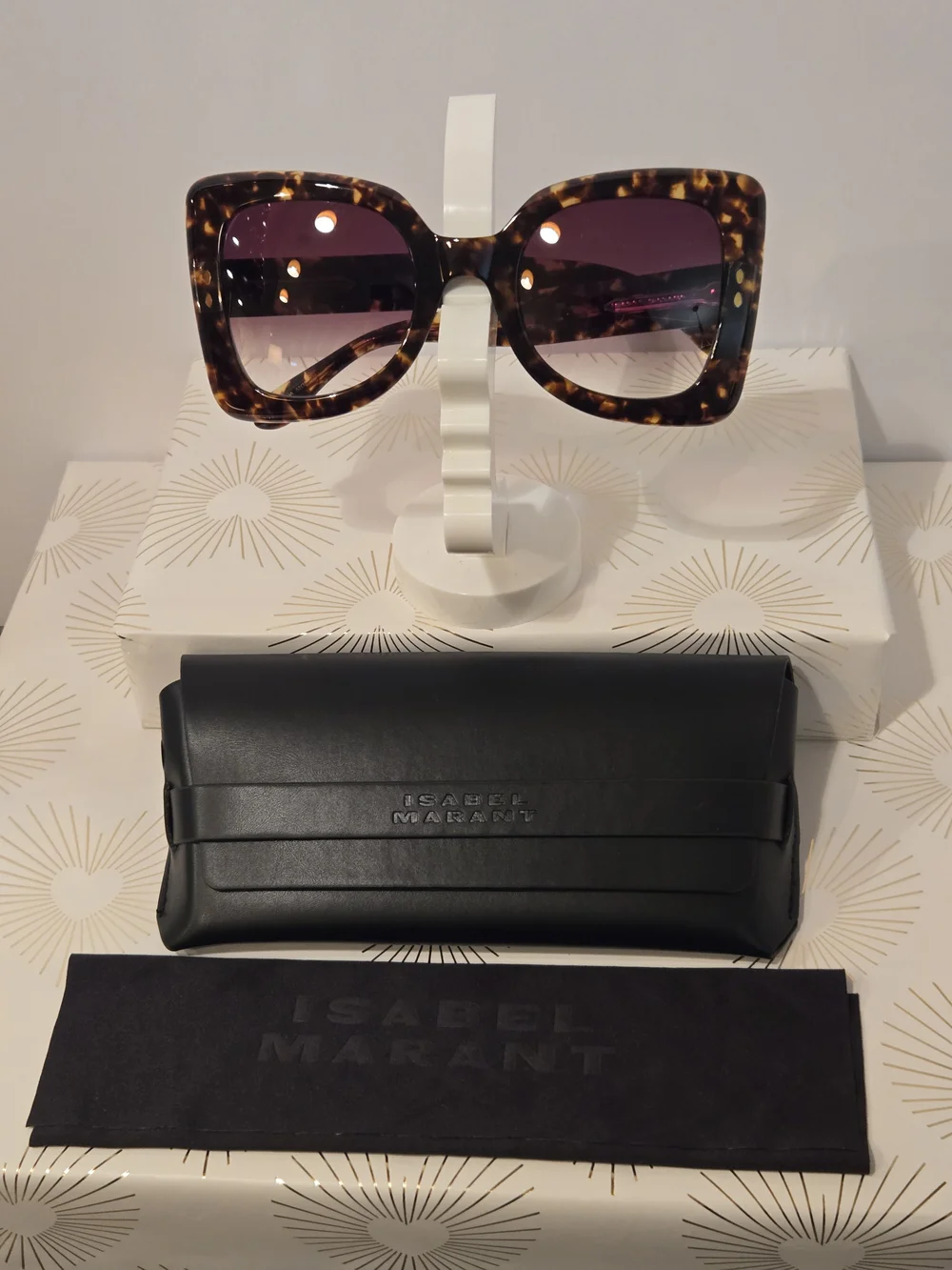 🤩Isabel Marant Women's Tortoiseshell Square Sunglasses - Brown Gradient Lenses